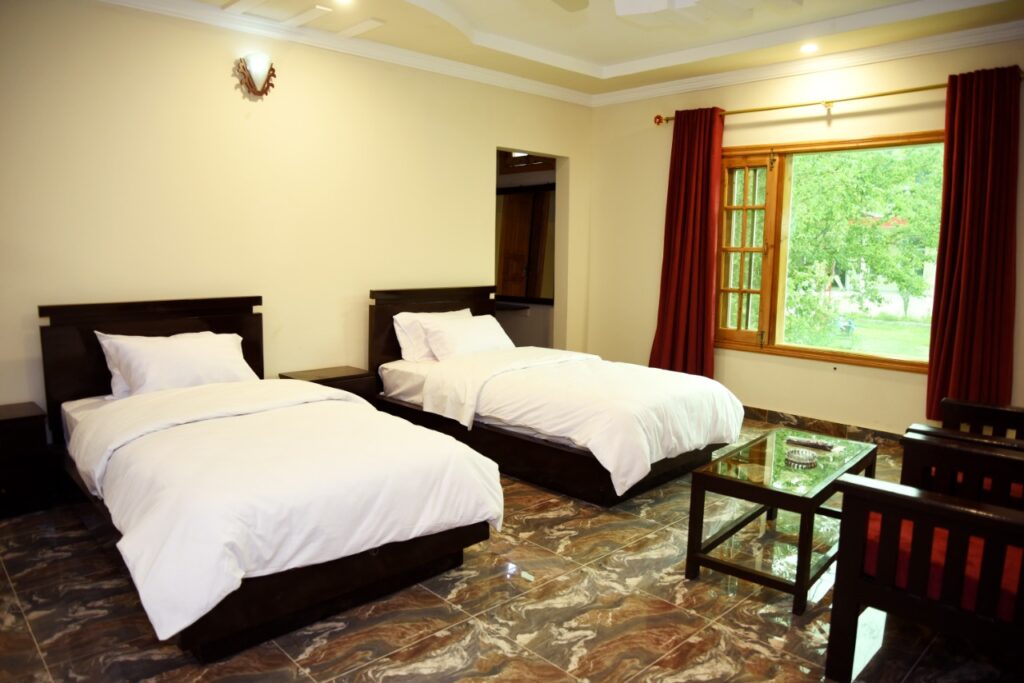 chitral hotels