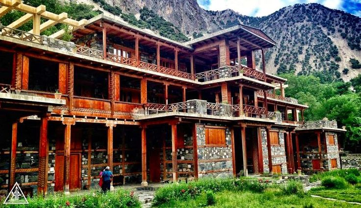 chitral hotels