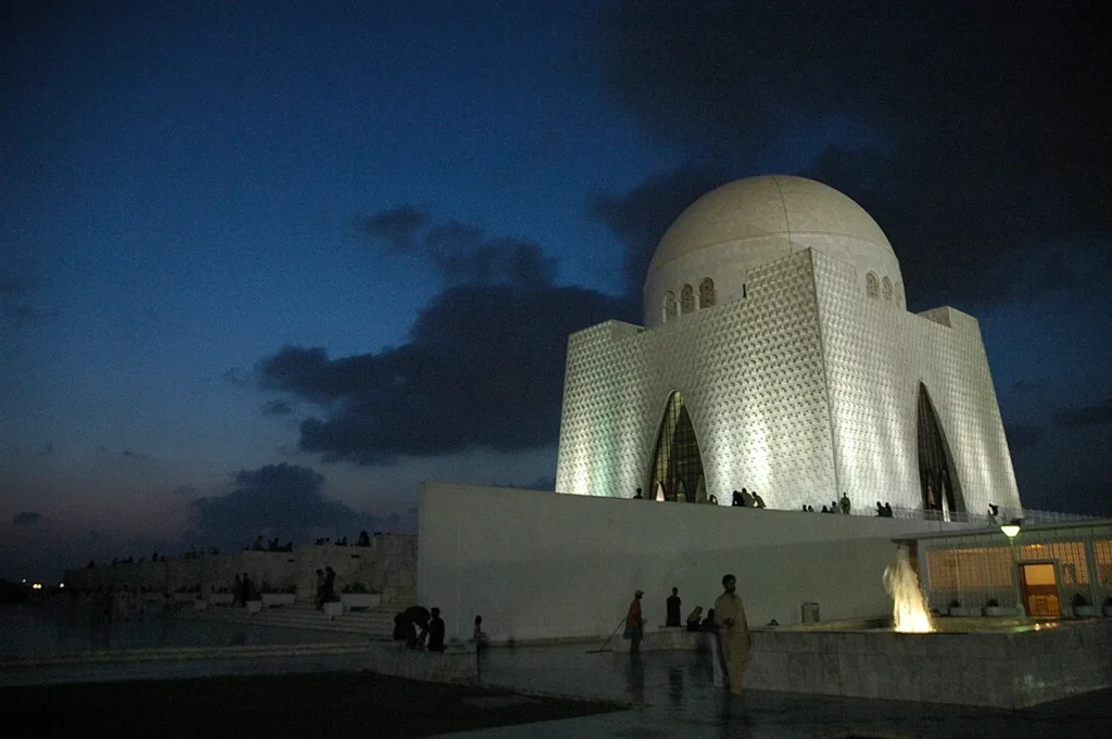 Places to Visit in Karachi